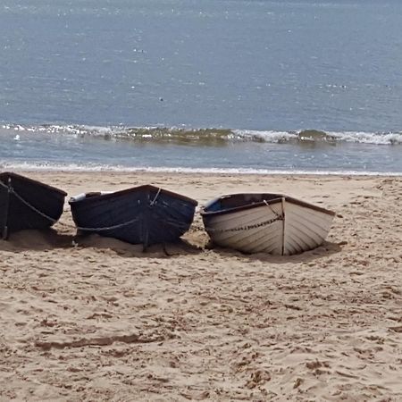 Lovely 2 Bedroom Flat Wifi Close To The Beach Bournemouth Kültér fotó