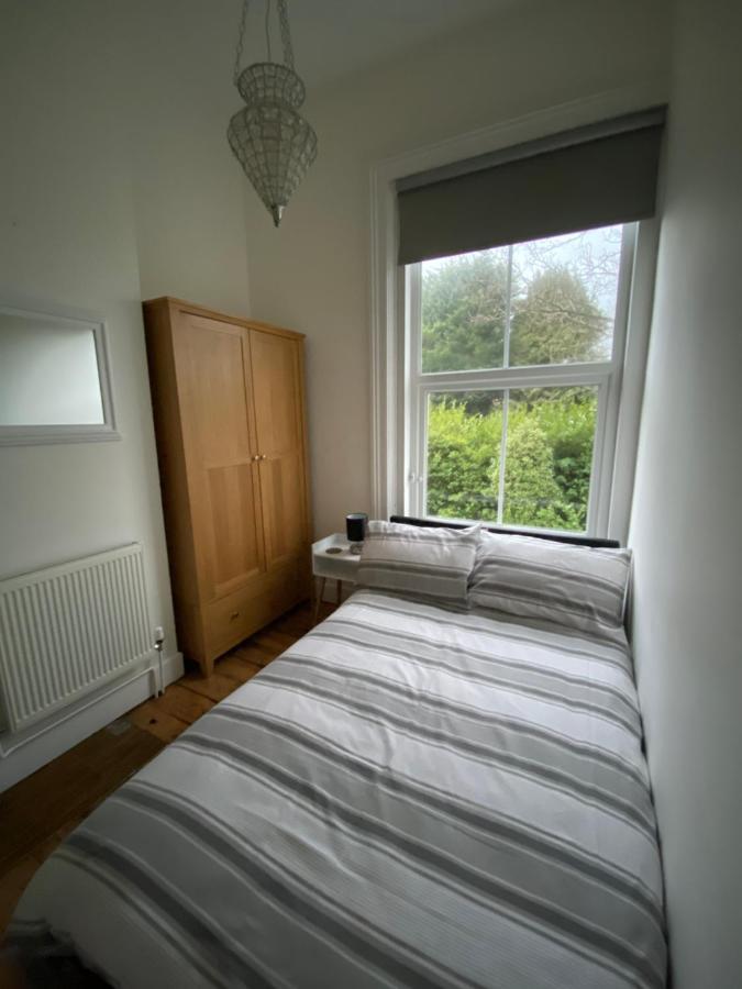 Lovely 2 Bedroom Flat Wifi Close To The Beach Bournemouth Kültér fotó